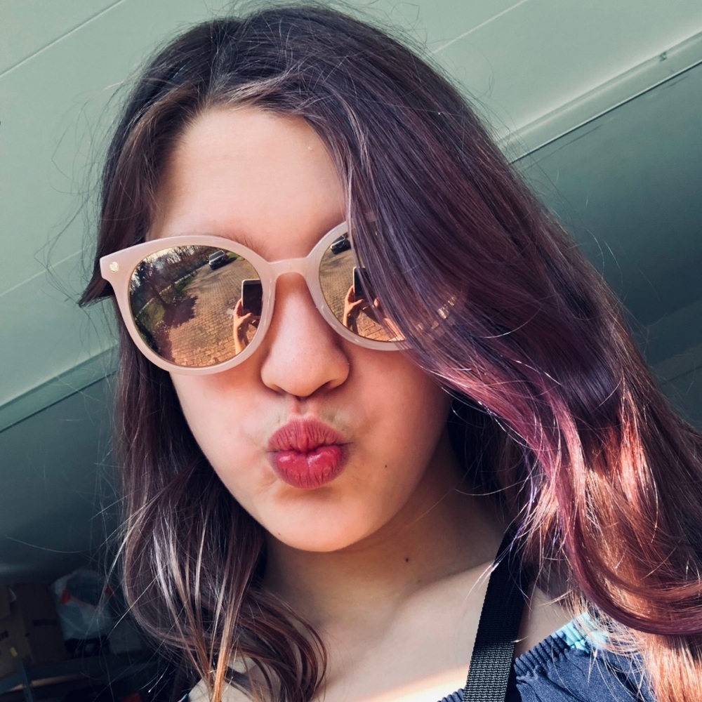 Meet your Posher, Nihla